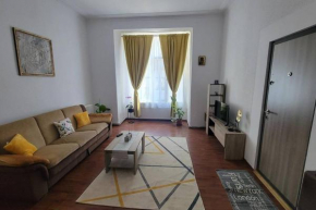 Entire cozy, apartment in sect. 2, villa